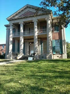 Magnolia Hall in Natchez